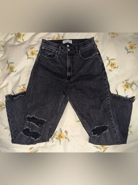 Abercrombie and Fitch Ultra High Rise Ankle Straight Curve Love Size 30/10R